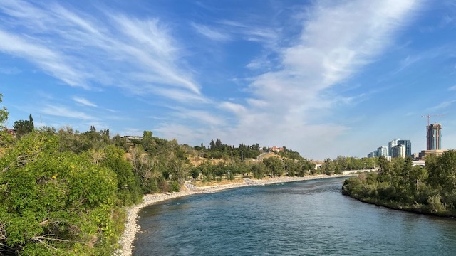 カルガリーのボー川、メープルシロップ（カナダ産）比較