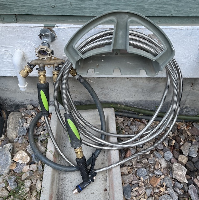 ホースの収納、ガーデンホースの比較 