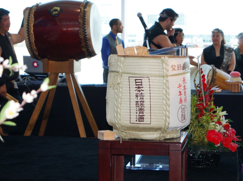 デンバー―成田直行便 初便出発前の祝賀会（2013年6月10日）