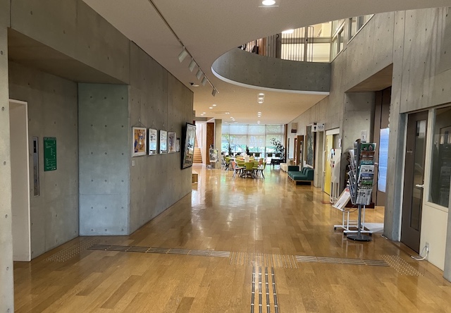 AIU 教養大学 Akita International University 見学 日本への一時帰国